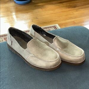 BOBS Beige/Tan Suede Slip-On Loafers
